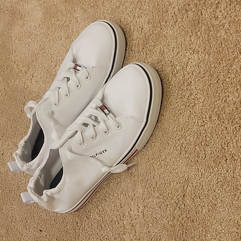 Tommy Hilfiger Women's Sneakers Size US 8